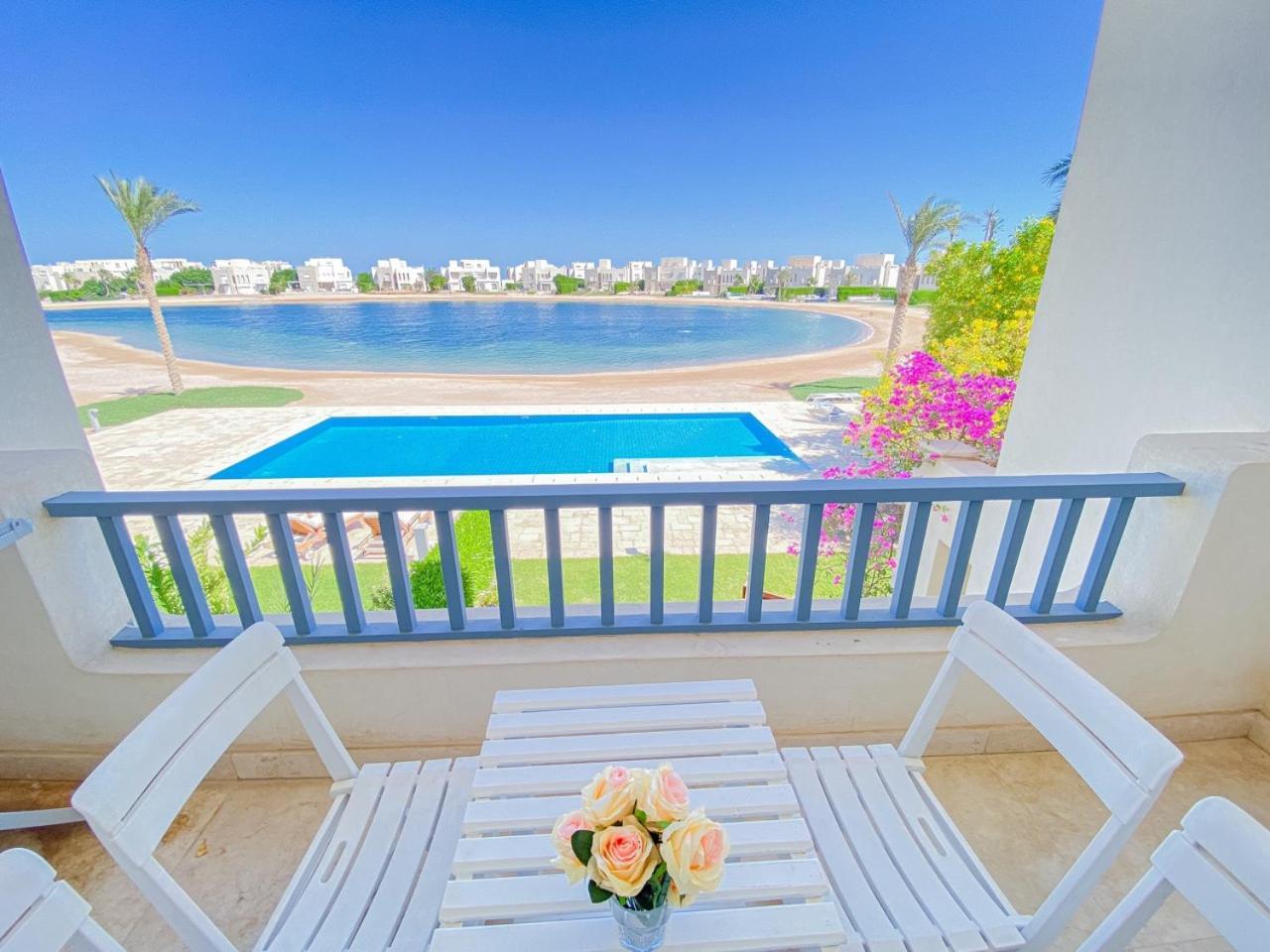 Апартаменты Nayah Stays, Joubal Lagoons Flowery *