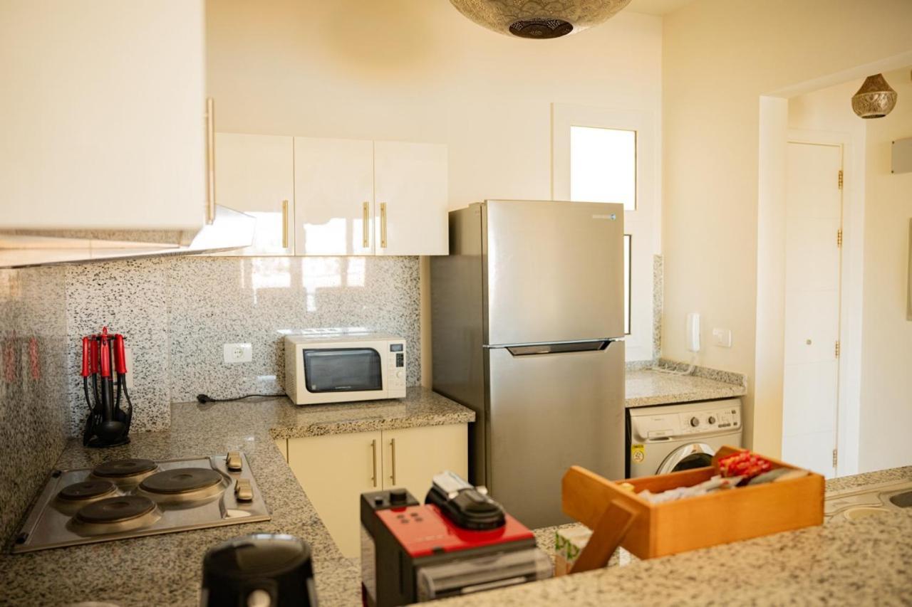 Nayah Stays, Joubal Lagoons Flowery Appartement *